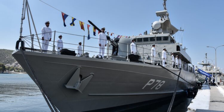 Ελεύθερη πρόσβαση για το κοινό στα πολεμικά πλοία σε Πειραιά και Θεσσαλονίκη μέχρι και αύριο για τον εορτασμό της 28ης Οκτωβρίου 1940
