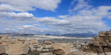 Καιρός: Αίθριος με βροχές ίσως το Σάββατο και μόνο στην Πελοπόννησο – Πρόγνωση από τον Π. Γιαννόπουλο