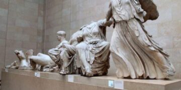 Στέρλινγκ: Sold out η πρεμιέρα του ντοκιμαντέρ «Τα Μάρμαρα» – Αποκλειστική συνέντευξη του Brian Cox στην ΕΡΤ