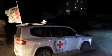 Ο στρατός του Ισραήλ παρέλαβε από τον Ερυθρό Σταυρό τη 16η σορό ομήρου της Χαμάς στη Γάζα