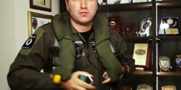 Ο πιλότος της ομάδας ΖΕΥΣ στο ΕΡΤnews: Με τα σύγχρονα όπλα γινόμαστε πιο αποτελεσματικοί και ακριβείς