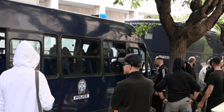 ΟΠΕΚΕΠΕ: Προφυλακίστηκε ο φερόμενος ως «αρχηγός», παραδέχτηκε την εμπλοκή του – Έφτασαν τους 10 οι προσωρινά κρατούμενοι