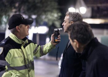 Επίσκεψη Μητσοτάκη σε σημείο διενέργειας αλκοτέστ - ertnews.gr