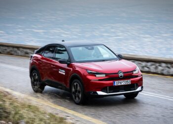 Δοκιμή: Citroen C4 1.2 PureTech Hybrid 145 PS e-DCS