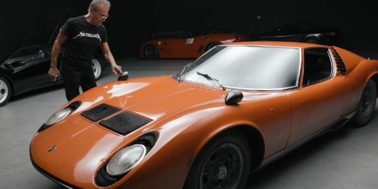 Βρήκε την Miura του πατέρα του μετά από 50 χρόνια