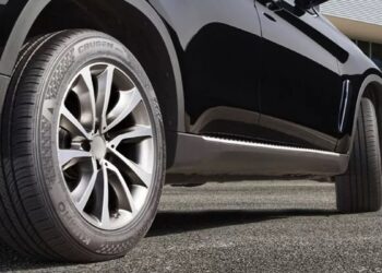 Γιατί το παρκάρισμα με στριμμένους τροχούς μπορεί να γίνει… ακριβό λάθος