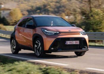 Οδηγούμε στην Ιταλία το νέο Toyota Aygo X Hybrid