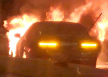 Φωτιά σε αυτοκίνητο στη Λεωφόρο Κηφισίας (+video)