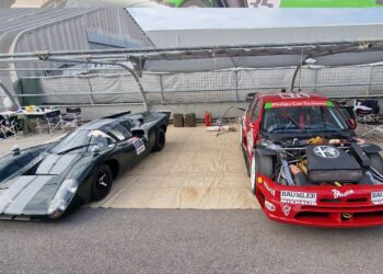 Δύο σπάνια αυτοκίνητα τεράστιας αξίας στην Ελλάδα