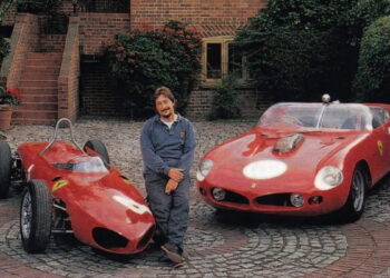 Κρις Ρία, εμβληματικός μουσικός, λάτρης της αυτοκίνησης