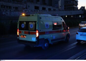 Τροχαίο δυστύχημα στον Κολωνό: Νεκρός αναβάτης μηχανής μετά από σύγκρουση με ΙΧ - ertnews.gr