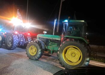 Οι αγρότες έκλεισαν την παρακαμπτήρια της Ιόνιας Οδού στη θέση Χαλίκι