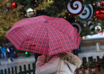 Καιρός: Βροχερά Χριστούγεννα στο μεγαλύτερο μέρος της χώρας – Πότε αναμένεται «βουτιά» του υδραργύρου