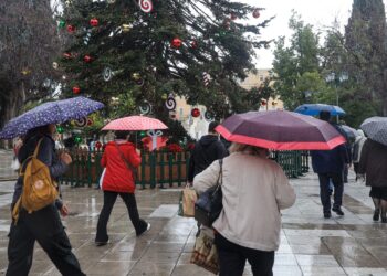Καιρός: Αλλαγή σκηνικού με βροχές και καταιγίδες έως τα Χριστούγεννα - Πού θα χιονίσει - ertnews.gr