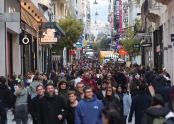 Στα 4,5 δισ. ευρώ ο χριστουγεννιάτικος τζίρος του 2025 - Ανοικτά τα καταστήματα τελευταία Κυριακή του χρόνου