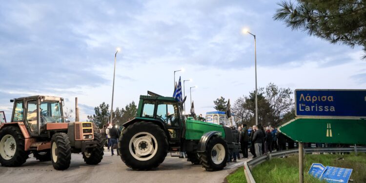 Αγροτικές κινητοποιήσεις: Κρίσιμη ώρα στη Νίκαια - Ξεκίνησε η πανελλαδική σύσκεψη - ertnews.gr