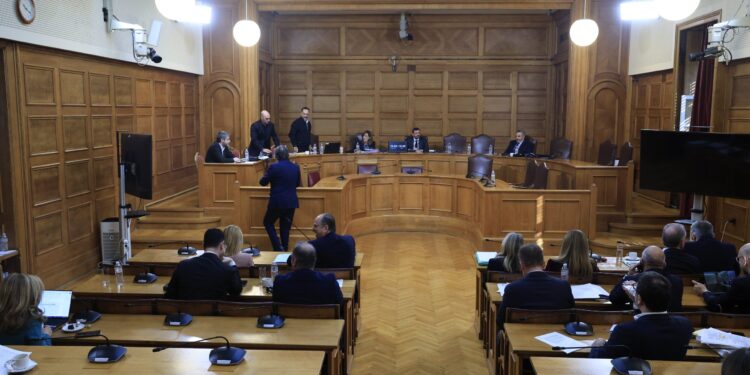 ΟΠΕΚΕΠΕ: 15 συλλήψεις για παράνομες επιδοτήσεις, πήραν πάνω από 1,7 εκατ. ευρώ - Ο «αρχηγός», ο λογιστής και η δικηγόρος - ertnews.gr