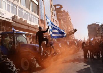 Αποφασίζουν για διάλογο ή κλιμάκωση των κινητοποιήσεων οι αγρότες - Οι παρεμβάσεις που εξετάζει η κυβέρνηση για τη στήριξή τους - ertnews.gr