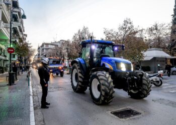 Σκληραίνουν τη στάση τους οι αγρότες: Αποφασίζουν τις δράσεις της εβδομάδας - Αύριο το συλλαλητήριο στα δικαστήρια της Λάρισας - ertnews.gr