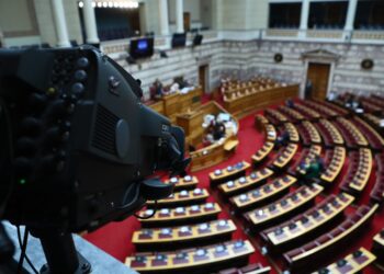 Live: Οι τοποθετήσεις των πολιτικών αρχηγών στη Βουλή για τον Κρατικό Προϋπολογισμό 2026 - Στο βήμα ο Κ. Βελόπουλος