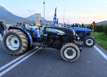 Αντιπαράθεση για το Αγροτικό: Ανακοίνωση του ΠΑΣΟΚ για «ελληνική πρωτοτυπία» και απάντηση Μαρινάκη για «υποκρισία»
