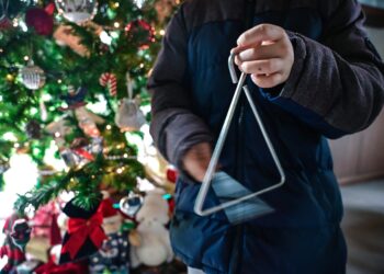 Live τα κάλαντα των Χριστουγέννων στον Πρωθυπουργό