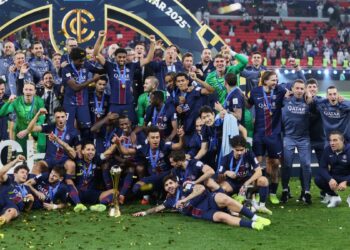 Με ήρωα τον Σαφόνοφ η Παρί κατέκτησε το Διηπειρωτικό - www.ertsports.gr