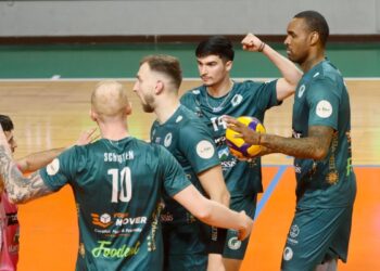 "Καθάρισε" τον Φοίνικα Σύρου ο ασταμάτητος Μίλωνας - www.ertsports.gr