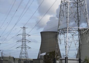 Κόμβος η Ελλάδα και για την μεταφορά και υγροποίηση διοξειδίου του άνθρακα μετά το αέριο και το ρεύμα – Στα 4 δισ. ευρώ τα έργα