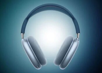 Apple AirPods Max, &Pi;έ&nu;&tau;&epsilon; &chi;&rho;ό&nu;&iota;&alpha; &alpha;&pi;ό &tau;&eta;&nu; &kappa;&upsilon;&kappa;&lambda;&omicron;&phi;&omicron;&rho;ί&alpha; &tau;&omega;&nu; AirPods Max &tau;&eta;&sigmaf; Apple