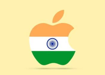 Apple iPhone, &Eta; Apple &epsilon;&xi;&epsilon;&tau;ά&zeta;&epsilon;&iota; &gamma;&iota;&alpha; &pi;&rho;ώ&tau;&eta; &phi;&omicron;&rho;ά &tau;&eta; &sigma;&upsilon;&sigma;&kappa;&epsilon;&upsilon;&alpha;&sigma;ί&alpha; &tau;&sigma;&iota;&pi; iPhone &sigma;&tau;&eta;&nu; &Iota;&nu;&delta;ί&alpha;