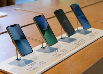 Apple iOS 26.3, &Tau;&omicron; iOS 26.3 &alpha;&nu;&omicron;ί&gamma;&epsilon;&iota; &tau;&omicron;&nu; &delta;&rho;ό&mu;&omicron; &gamma;&iota;&alpha; &epsilon;&upsilon;&kappa;&omicron;&lambda;ό&tau;&epsilon;&rho;&eta; &mu;&epsilon;&tau;ά&beta;&alpha;&sigma;&eta; &alpha;&pi;ό iPhone &sigma;&epsilon; Android