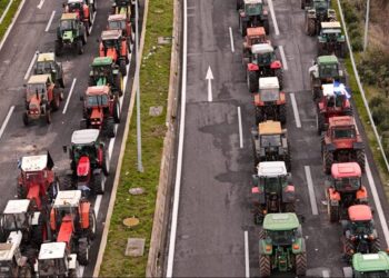 Αλ. Σδούκου για αγροτικά μπλόκα: «Δεν μπορεί κάποιος να ζητά χωρίς να συζητά» – Τι είπε για τις πληρωμές