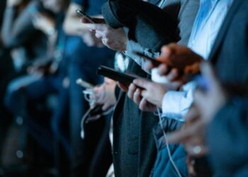 Μπορεί μία εβδομάδα «αποτοξίνωσης» από τα social media να βελτιώσει την ψυχική μας υγεία;