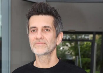 Είναι ό,τι καλύτερο στο είδος της, δεν υπάρχει αυτή η καλλιτέχνιδα