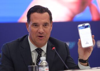 Αύξηση της ιατρικής αμοιβής κατά 30% ανακοίνωσε ο Άδωνις Γεωργιάδης