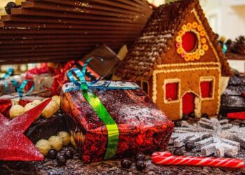 Εορτολόγιο: Ποιοι γιορτάζουν σήμερα 15 Δεκεμβρίου