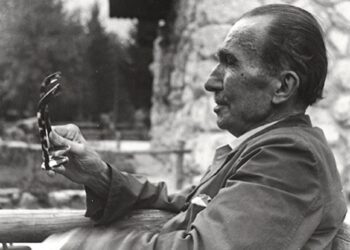 «Ο Νίκος Καζαντζάκης και η πολιτική μέσα από δημοσιογραφικά και ταξιδιωτικά του κείμενα» του Κωνσταντίνου Α. Δημάδη