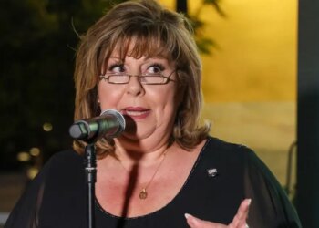 Με τον πατέρα μου δεν είχα καμία σχέση, δεν έχω ούτε μία καλή ανάμνηση μαζί του