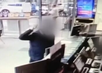 Βίντεο Ντοκουμέντο: Ένοπλη ληστεία σε δύο πρακτορεία ΟΠΑΠ – Συνελήφθη ο δράστης 