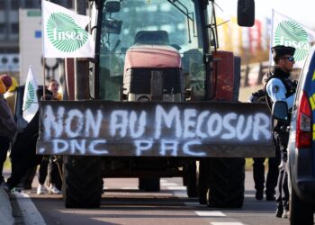 ΣΥΡΙΖΑ για συμφωνία ΕΕ–Mercosur: Η ΝΔ να υπερασπιστεί, έστω και τώρα, ουσιαστικά τα συμφέροντα της χώρας και των πολιτών της