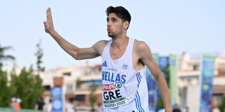 Τα μεγάλα ύψη δεν τρομάζουν τον Αντώνη Μέρλο - www.ertsports.gr