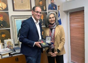 Η Σοφία Σακοράφα σε συναντήσεις σε Άγιο Νικόλαο, Ανώγεια και Ηράκλειο για το μέλλον του στίβου στην Κρήτη - www.ertsports.gr