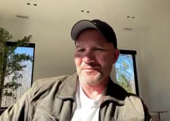  Όταν το podcast γίνεται σύγχρονη προφορική ιστορία – Συνέντευξη με τον Shawn Ryan 