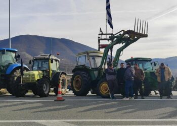 Κοζάνη: Νέος κύκλος αγροτικών κινητοποιήσεων στη Σιάτιστα – Αποφασισμένοι να μείνουν στα μπλόκα και τα Χριστούγεννα οι αγρότες