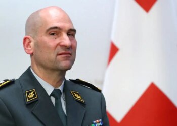 Ελβετία: «Δεν μπορούμε να υπερασπιστούμε τους εαυτούς μας σε γενικευμένη επίθεση - Θα αυξήσουμε τις αμυντικές δαπάνες»