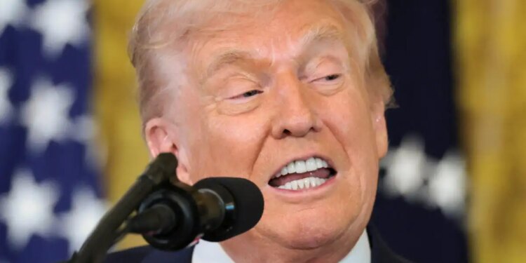 Τραμπ εναντίον δημοσκοπήσεων: «Πότε θα καταλάβουν ότι δημιούργησα την καλύτερη οικονομία στην ιστορία των ΗΠΑ»