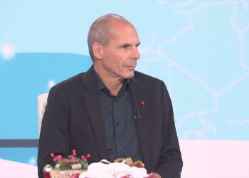 Γ. Βαρουφάκης: Το μεγαλύτερο ατού του Μητσοτάκη είναι ο Τσίπρας – Δειλός και ταξικός ο προϋπολογισμός