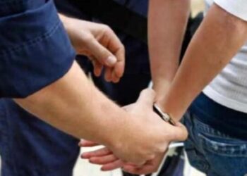 Χειροπέδες σε οικιακή βοηθό για κλοπή κοσμημάτων μεγάλης αξίας στη Νέα Ιωνία