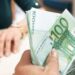 Αυξημένες οι καθαρές αποδοχές των δημοσίων υπαλλήλων λόγω της εφαρμογής μειωμένων συντελεστών φορολογίας